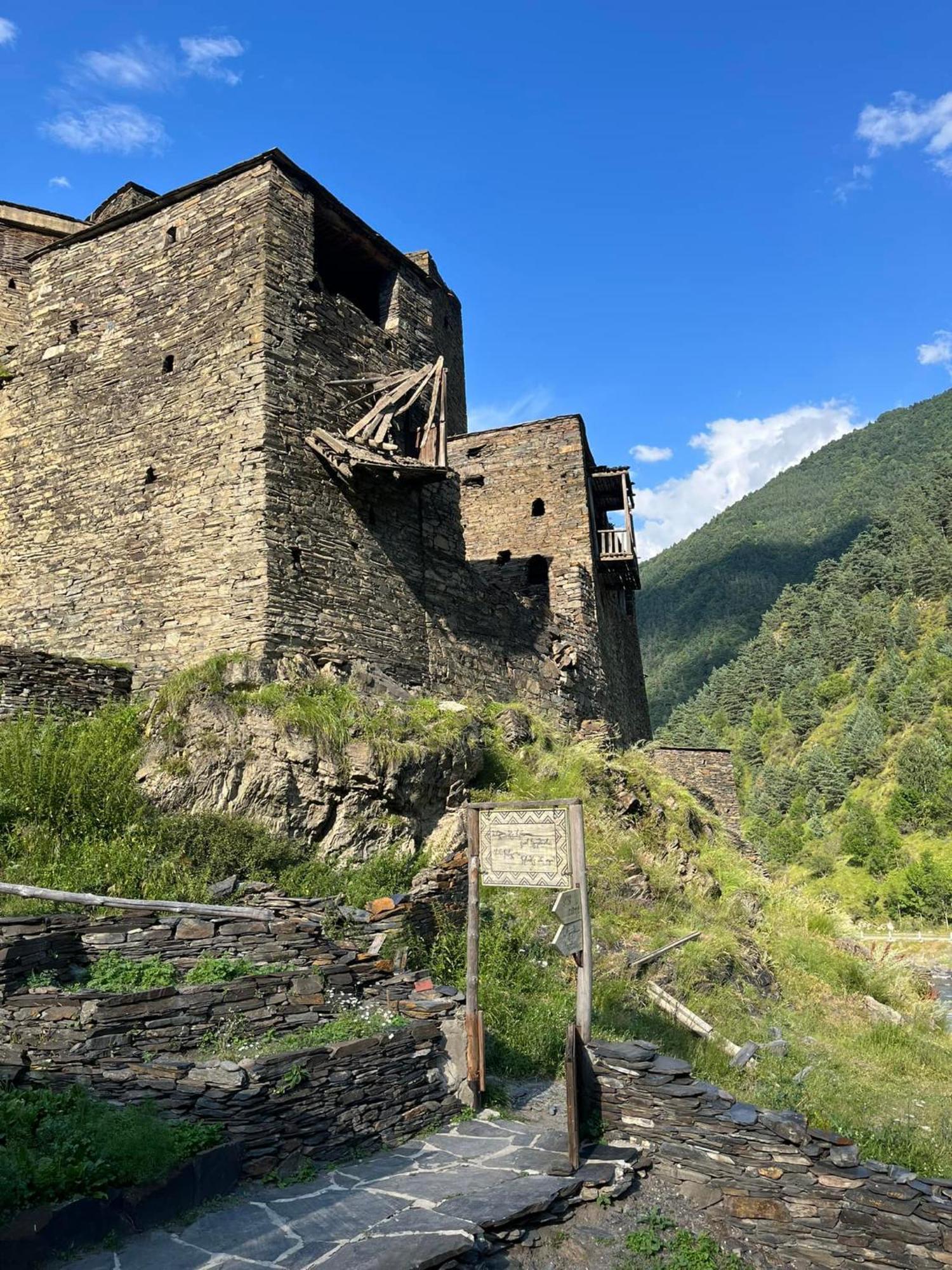 "Front Castle" Shatili Exterior foto