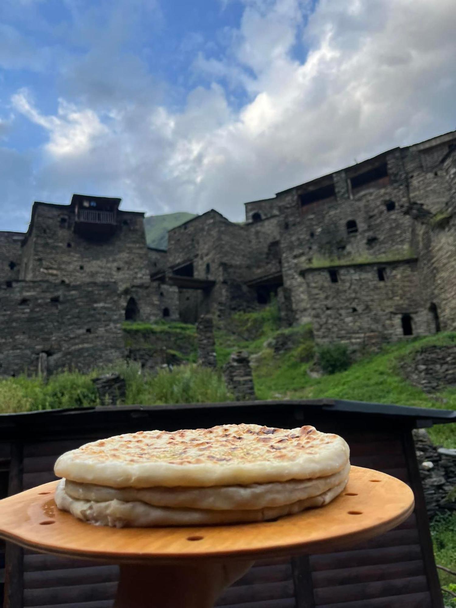 "Front Castle" Shatili Exterior foto
